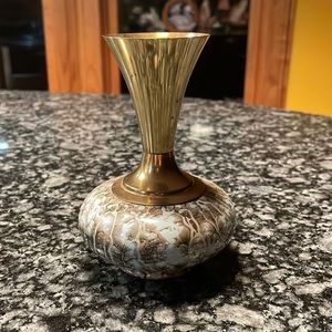 Vintage Delft Holland‎ Hand Painted
Luster Bud Vase Brass Light Blue Grey 6”